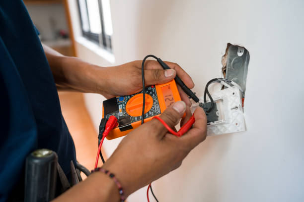 Best Affordable Emergency Electrician  in Cleveland, MS